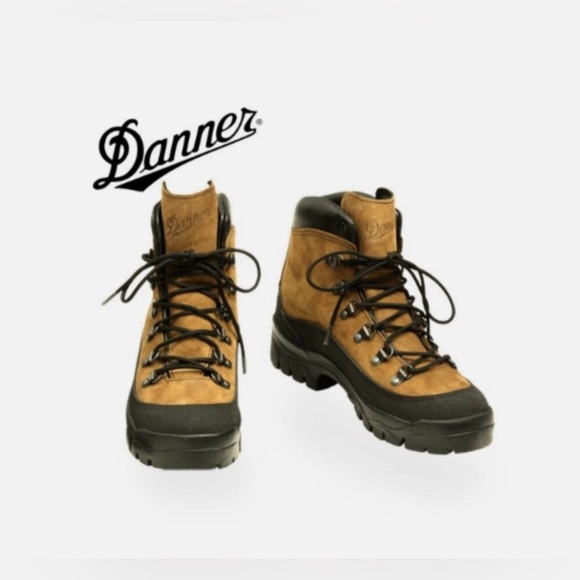 Brand new Danner Combat Hiker Crater Rim hiking boots. Size 6 wide - Picture 1 of 8